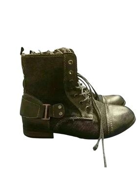 Rue21 Black Lace Up Biker Ankle Boots – 6